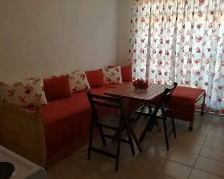 Къща За Гости Гр. Поморие בית הארחה פומורי